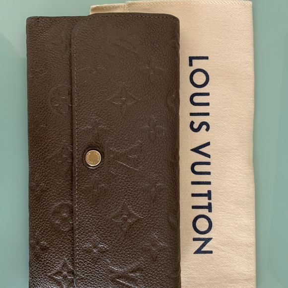 RARE Authentic Louis Vuitton Empriente  Wallet Virtuose. Chain 🎄SALE PRICE $550 - Picture 13 of 15
